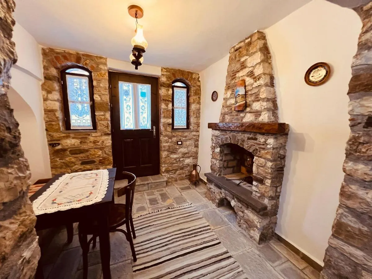 Kris Guesthouse Berat 0*,  Albania