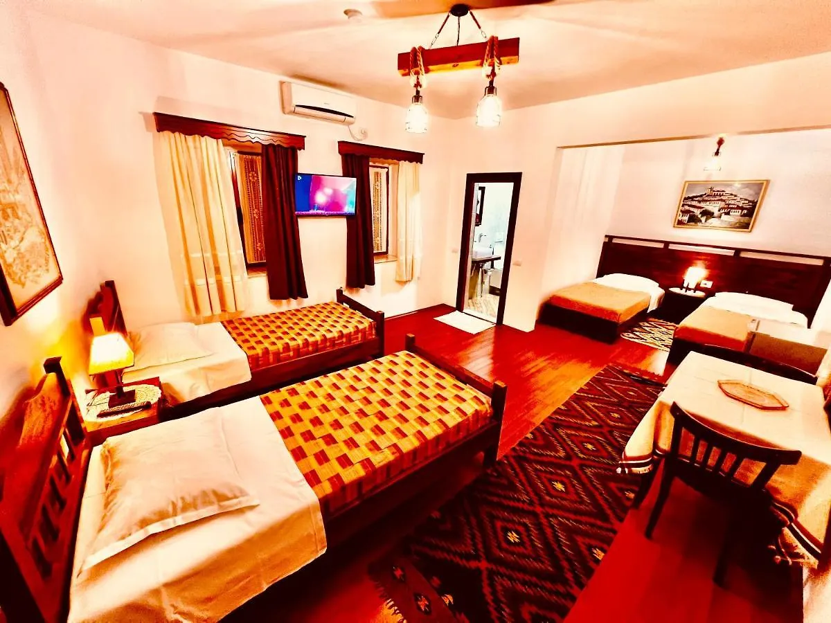 Kris Guesthouse Berat Affittacamere