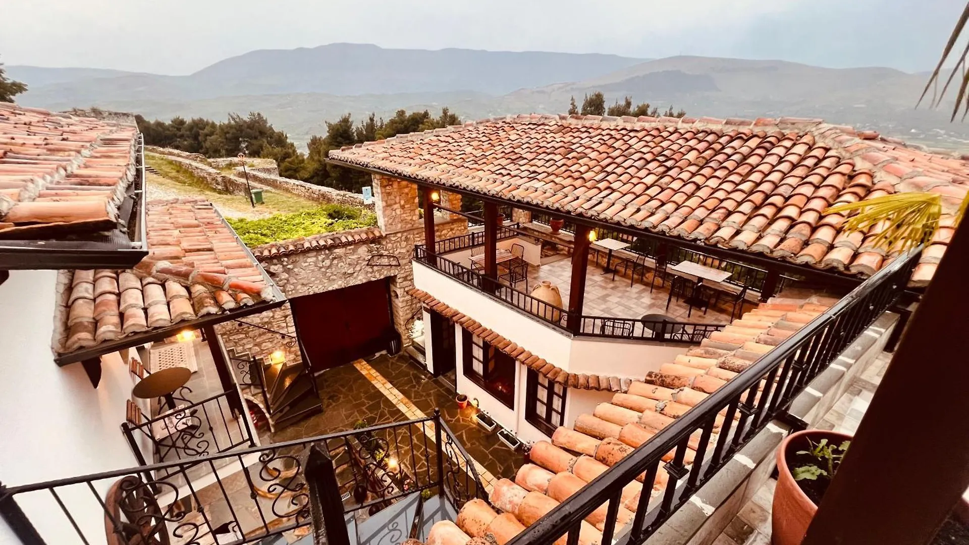 KRIS Guesthouse Berat 0*,  Albanie
